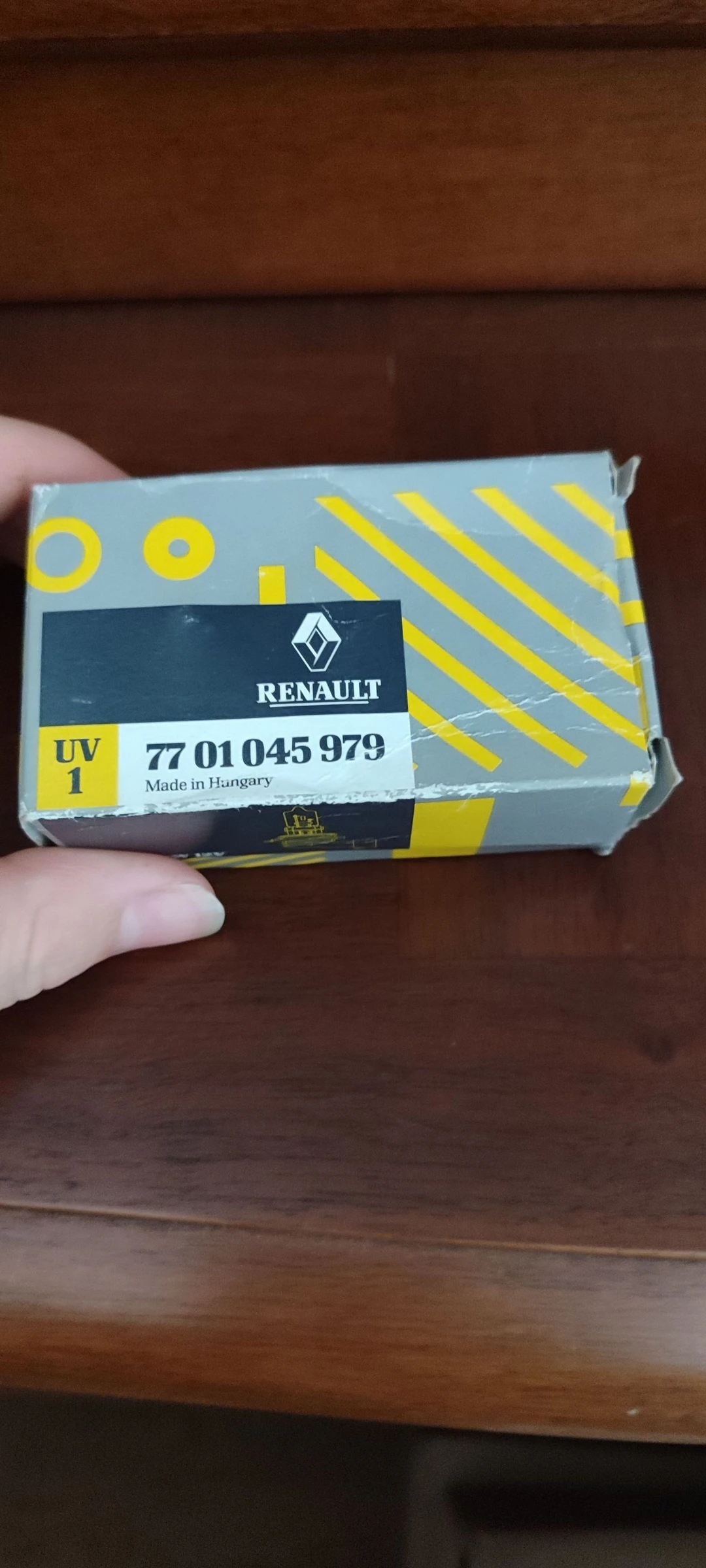Ampoule de phare Renault (Référence 77 01 045 979 / HB3 60W 12V)